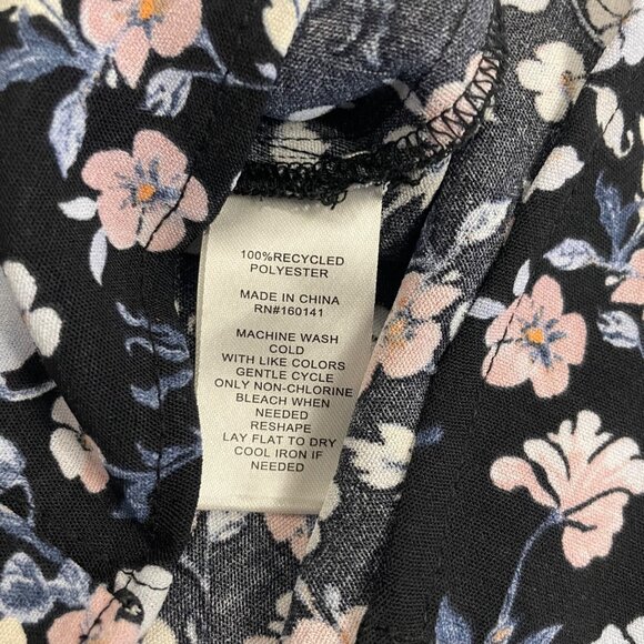 89th & Madison Floral Hi Low Button Up Top Short Sleeve Navy/Multi Size Small - Picture 9 of 9